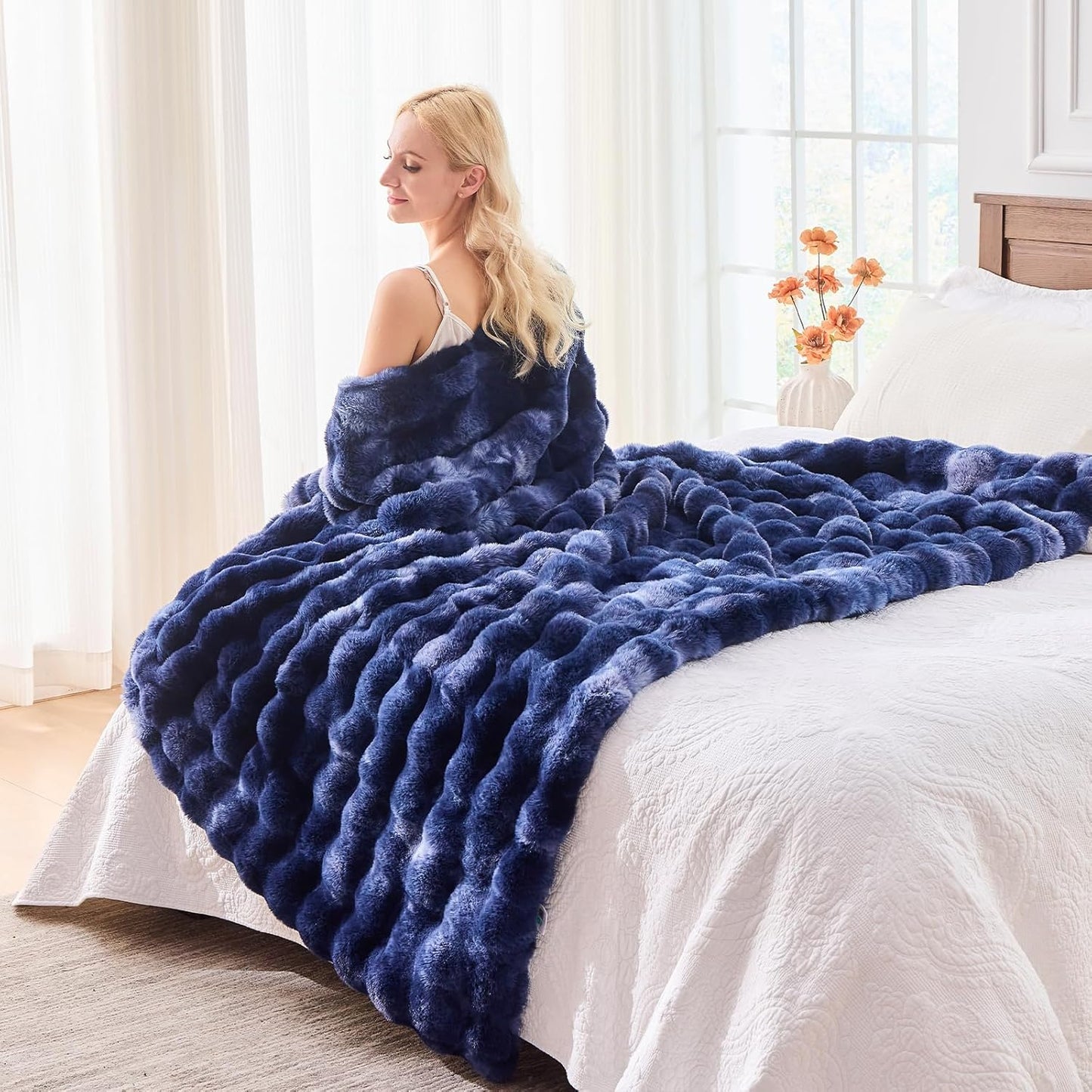 BENVWE Fluffy Faux Fur Throw Blanket for Couch, Soft Plush Thick Cozy Fuzzy Luxury Minky Bubble Blanket for Home Living Room Decor Gift for Women, Tie-dye Blue, 63" x 80", 1100GSM