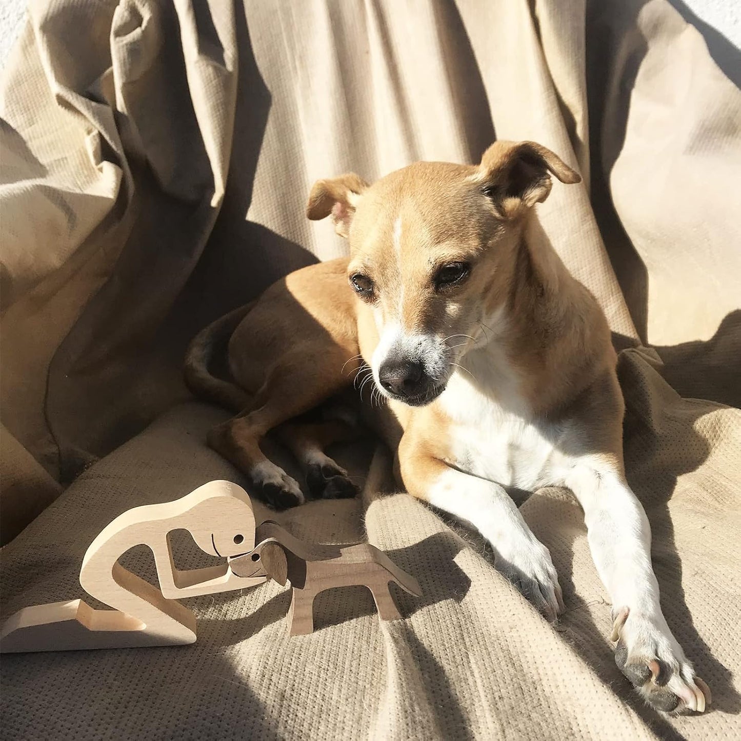 ISHINE Handmade Wooden Dog Gift - Carved Dog Statue, Perfect for Home, Office or Living Room Decor