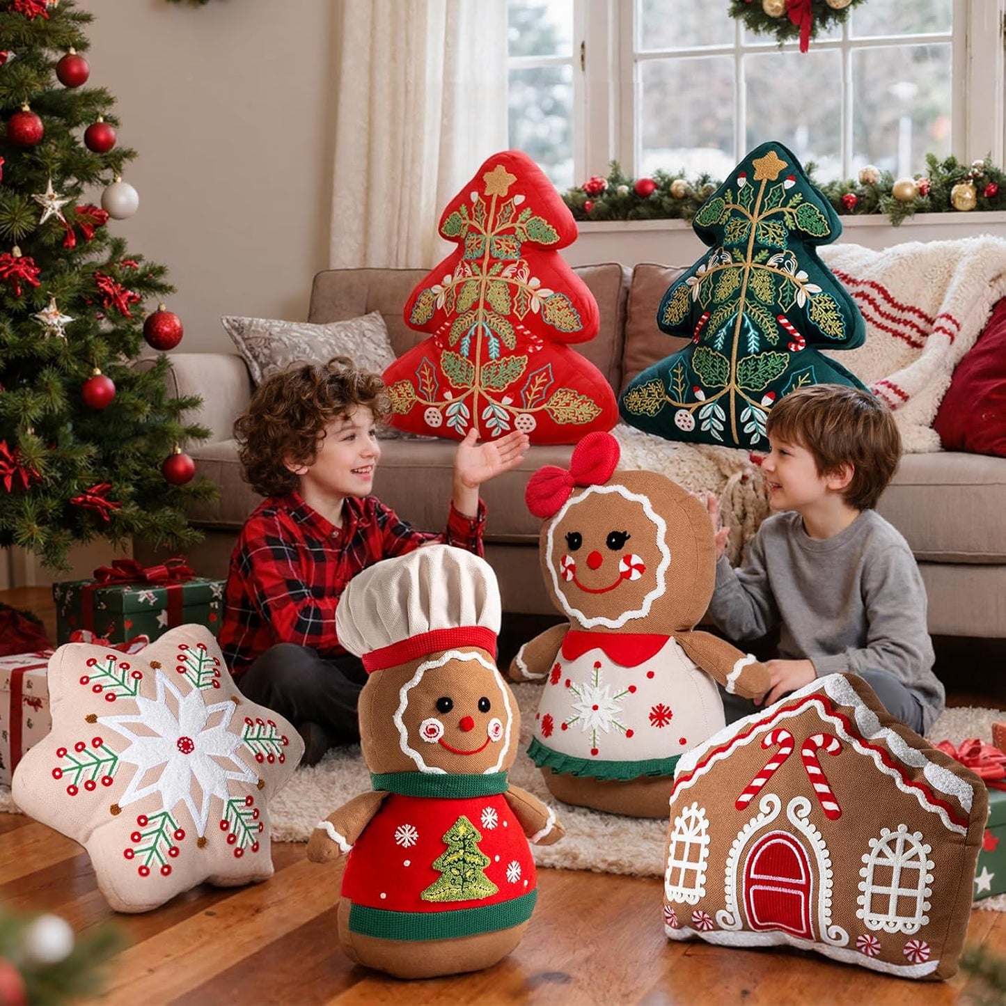 Lanpn Christmas Throw Pillows Set of 5, Christmas Decoration Winter Throw Cushions Snowflake Gingerbread Man 3D Shaped Xmas Tree Pillow for Sofa Living Room Bedroom Xmas Decor