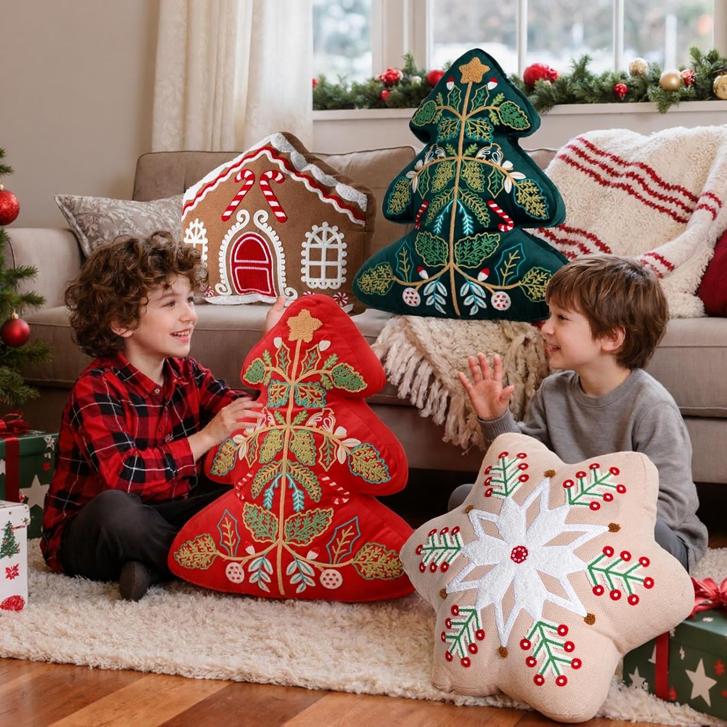 Lanpn Christmas Throw Pillows Set of 3, Christmas Decoration Winter Throw Cushion Snowflake Gingerbread House 3D Shaped Xmas Tree Pillow for Sofa Living Room Bedroom Xmas Decor