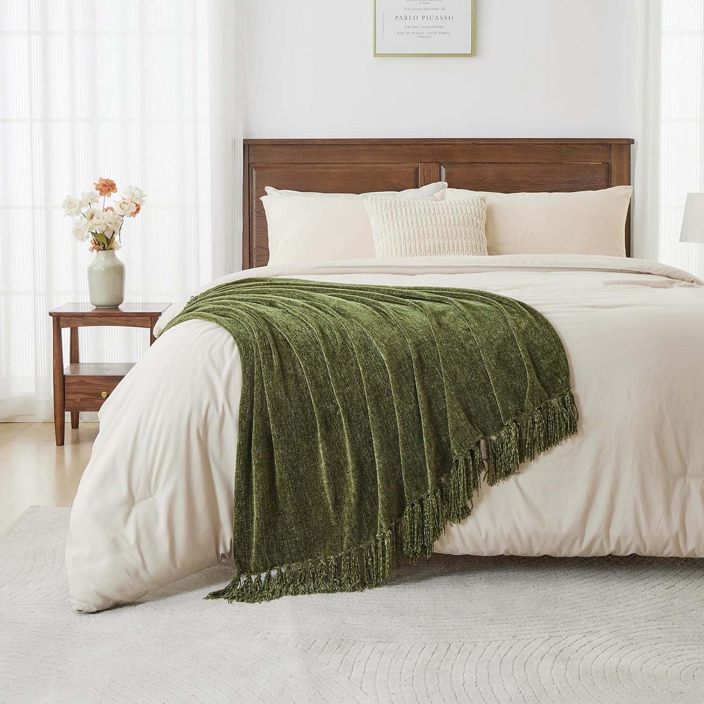 CozeCube Chenille Throw Blanket for Couch, Cozy Plush Fuzzy Decorative Olive Green Blanket with Fringe Tassels, Lightweight Throws for Bed Sofa Gift Home Decor, 50"X60"