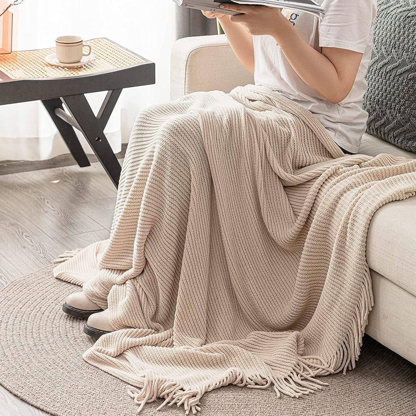 lifein Throw Blanket for Couch, Soft Boho Decor Bed Throw,Cozy White Chenille Knitted Small Farmhouse Lightweight Throw(White/Cream,60 * 80")