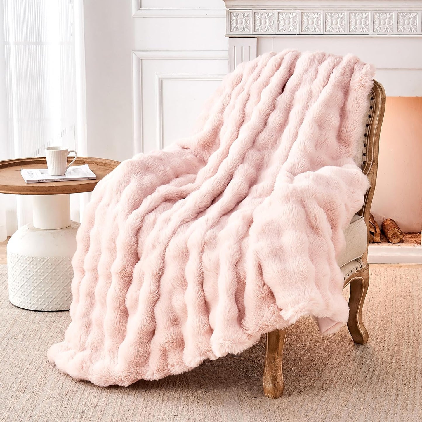 Luxury Faux Rabbit Fur Throw Blanket, Soft Bubble Fluffy Blanket Cozy Fuzzy Throw Blankets for Bed Sofa Couch, Decorative Thick Warm Plush Fuzzy Elegant Soft Mink Blanket (50" x 60", Pink)