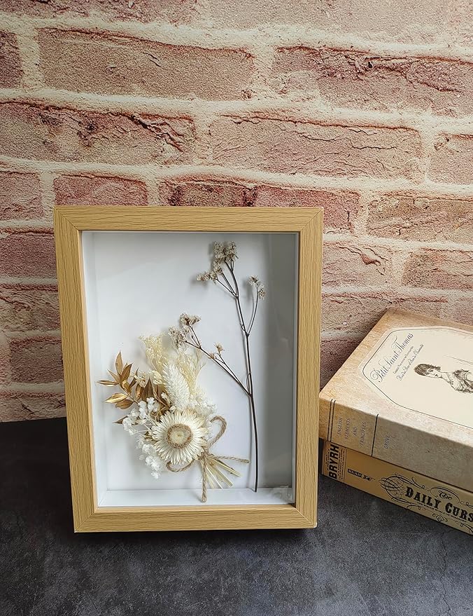 xin's convey Mini Dried Flower Bouquet Set (Pack of 12), Small Golden Bouquets, Card Decorative Dried Flowers, Props for Photo Shoots, Wall Hanging Dried Flower Decorations. (Gold)