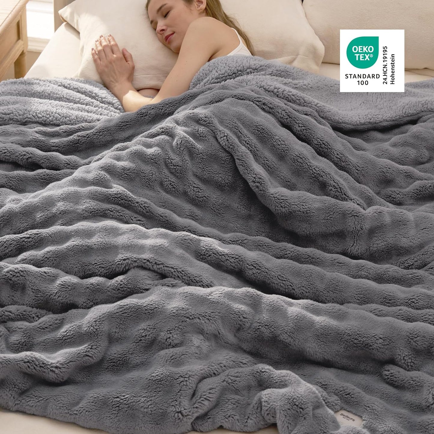 Bedsure Bubble Sherpa Blanket Queen Size for Bed - Fuzzy Fleece Thick Warm Blanket for Winter, GentleSoft Cozy Plush Throw Gift for Women, Room Decor, Grey, 90x90 Inches