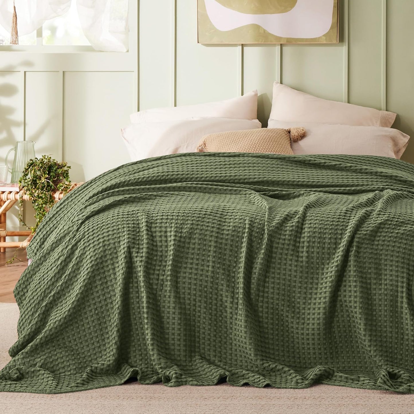 Bedsure Cooling Cotton Waffle King Size Blanket - Lightweight Breathable Blanket of Rayon Derived from Bamboo for Hot Sleepers, Luxury Throws for Bed, Couch and Sofa, Green, 104x90 Inches