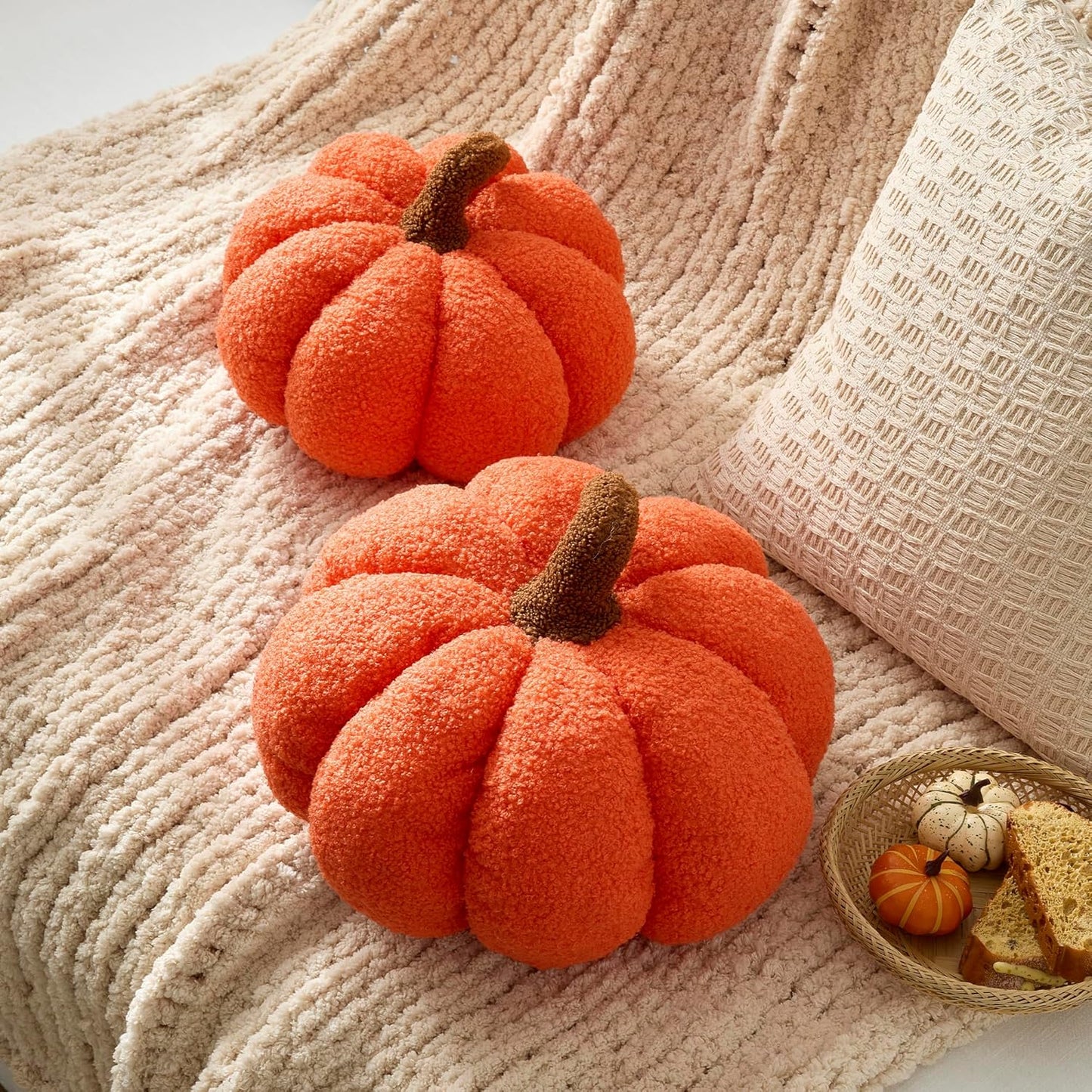 GIGIZAZA Halloween Throw Pillows Pack of 2,Cute Pumpkin Fluffy Throw Pillows Decorative Fall Thanksgiving Aesthetic Pillows Gifts Plush Pumpkin Room Decor Cushions Pillow 12&14 Inches