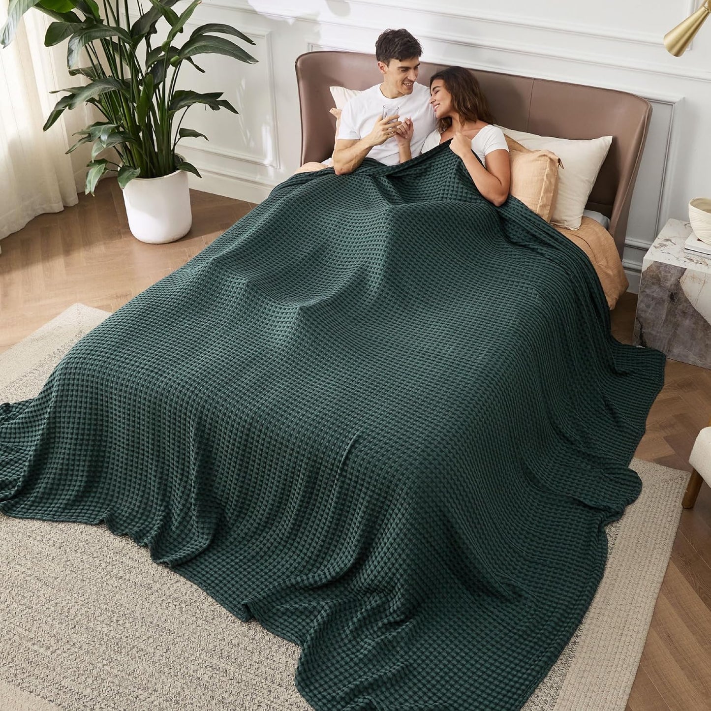 Bedsure Cooling Cotton Waffle Oversized King Blanket - Lightweight Breathable Rayon Derived from Bamboo for Hot Sleepers, Luxury Throws for Bed and Sofa, 120x96 Inches