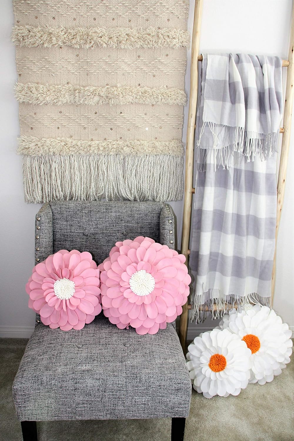 Decorative Flower Pillows – 3D Happy Daisy Flower Throw Pillow - Flower Shape Design Patented-Flower Shaped Pillow For Home Décor – Round Throw Pillows Soft & Cozy - Couch & Bed Flower Shape Pillow