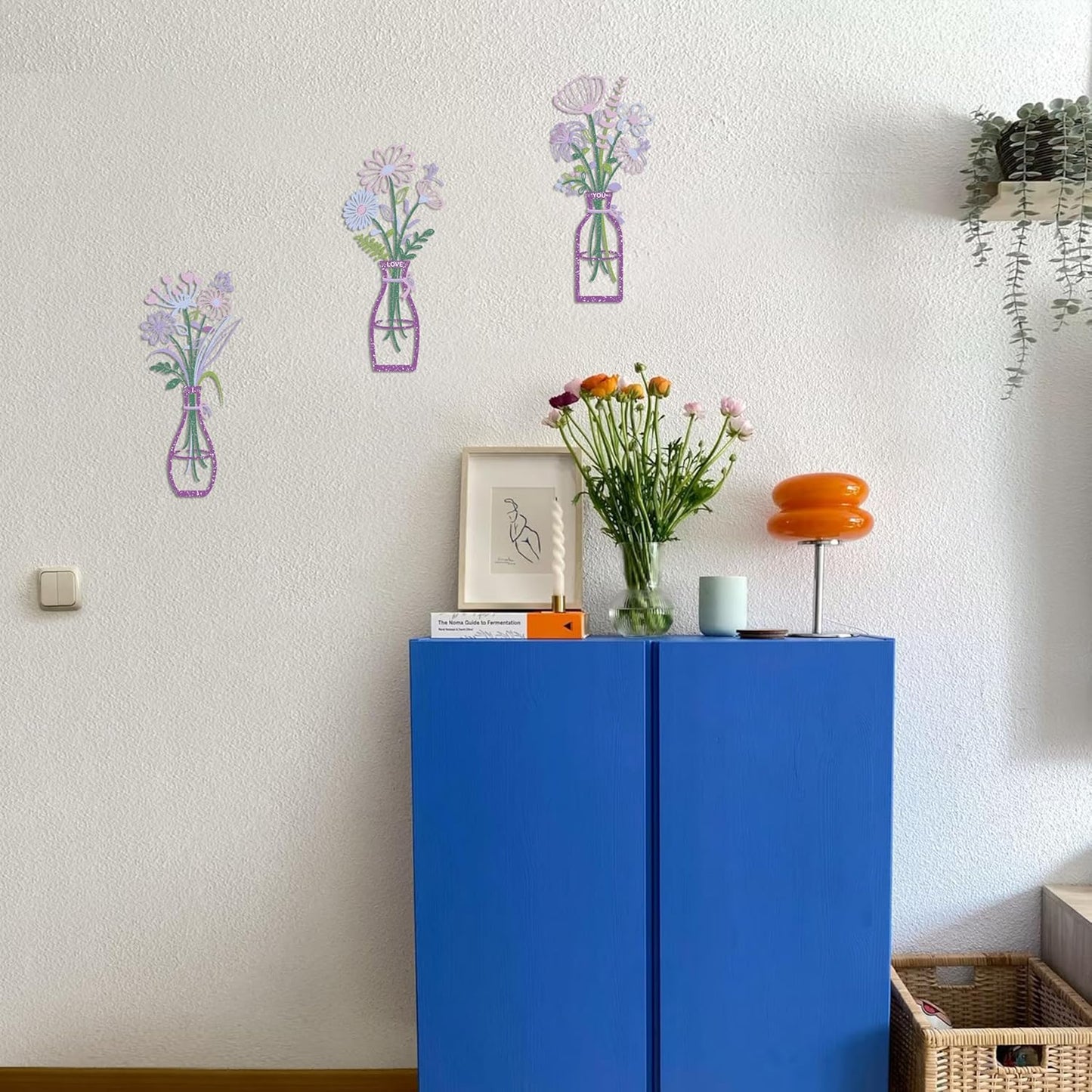 Metal Flower Wall Decor, 3-Piece Purple-Pink Metal Floral and Vase Art, Minimalist Wall Sculptures for Living Room, Bedroom, Bathroom, Kitchen, Lightweight and Easy to Hang