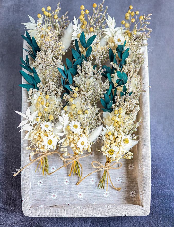 xin's convey Mini Dried Flower Bouquet Set (12 pcs), Wall Bouquet, Party Plate Decoration, Bridesmaid Flower Girl Proposal Gift Box, Groomsmen Corsage, Shooting Props. (White)