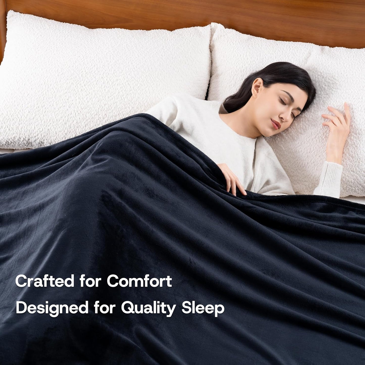 Luxury Fleece Warm Blanket, Soft Lightweight Velvety Plush Blanket for Sofa and Bed, Cozy Comfy for All Seasons(Black, 70×90 Inches)