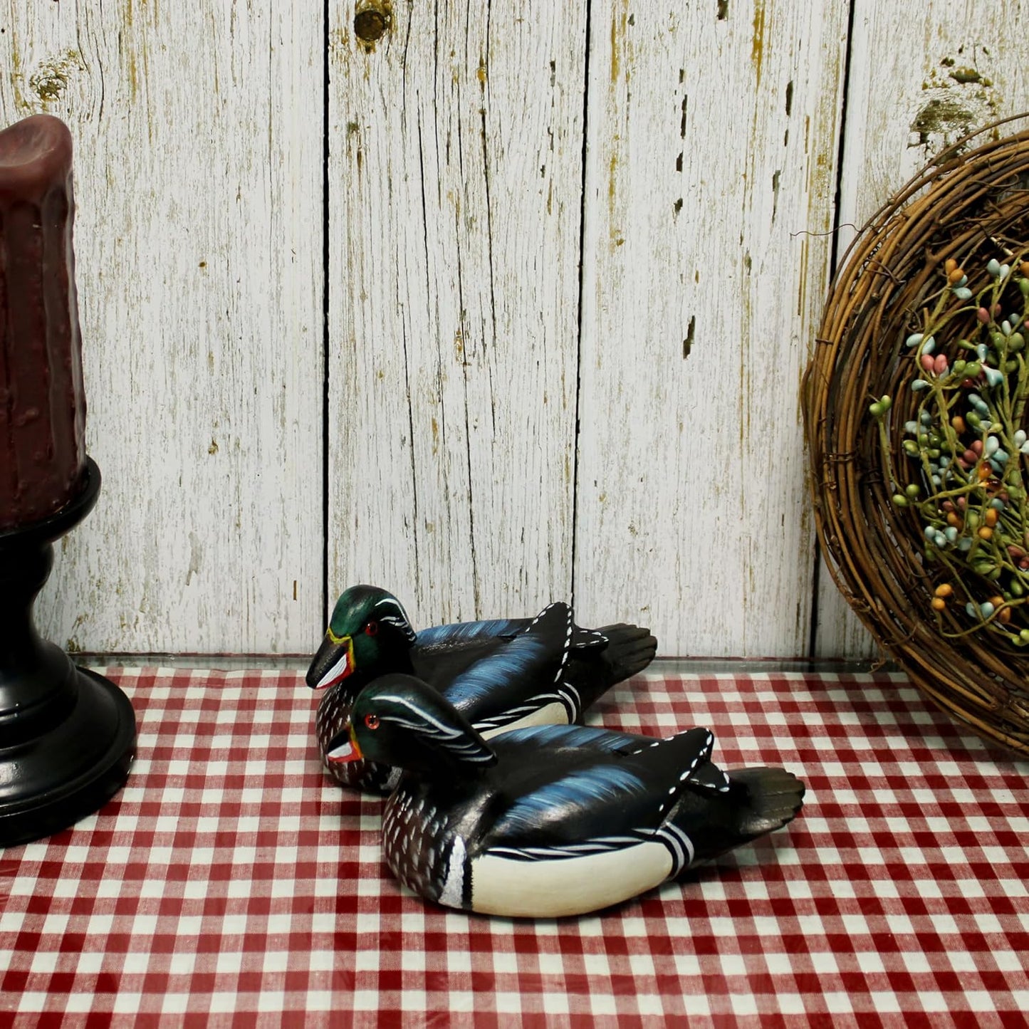 CVHOMEDECO. Primitives Hand Engraving and Painted Wood Wild Ducks Rustic Figurines Mallards Decorative Accent, Set of 2