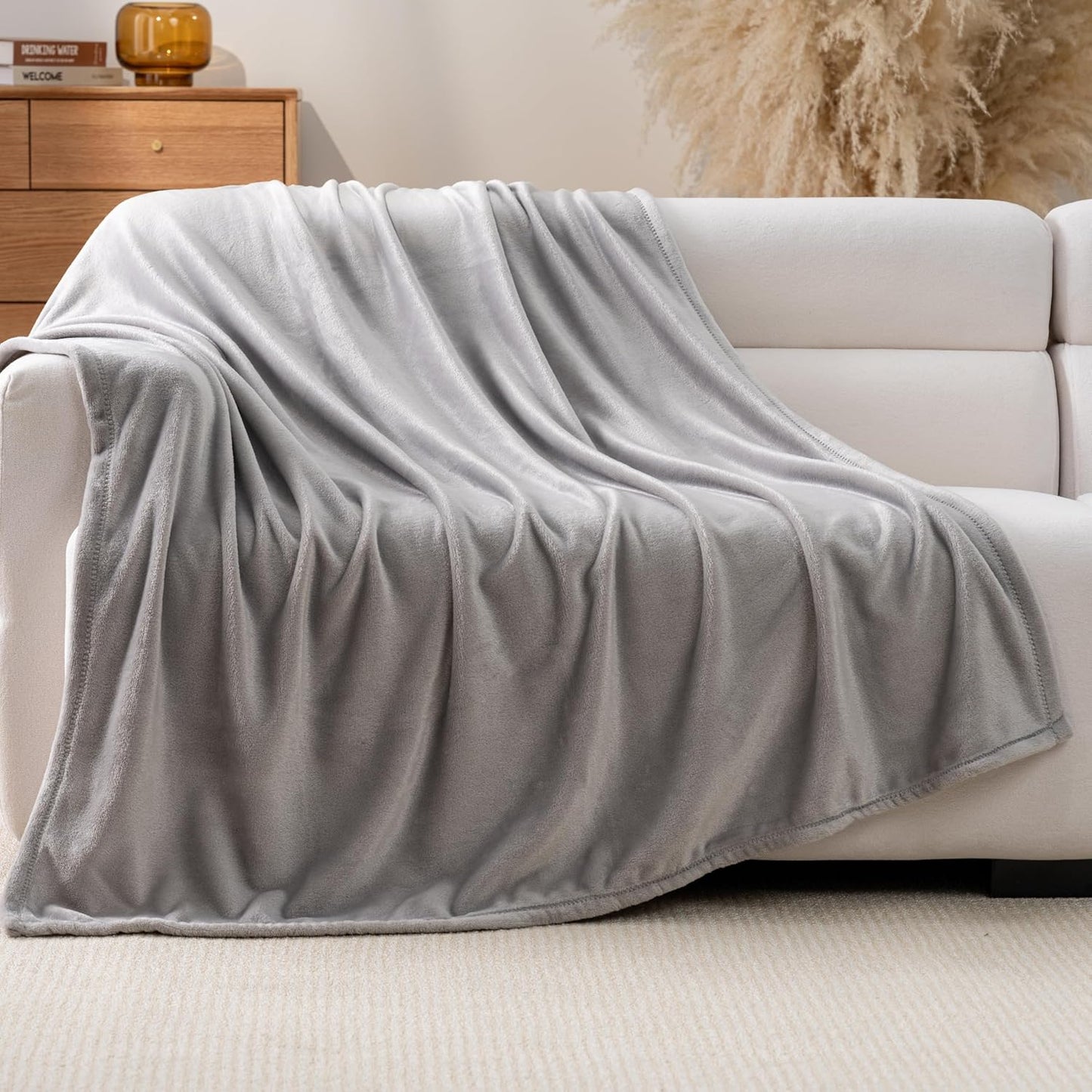 Luxury Fleece Warm Throw Blanket, Soft Lightweight Velvety Plush Throw for Couch and Bed, Cozy Comfy for All Seasons(Chateau Grey, 50×70 Inches)