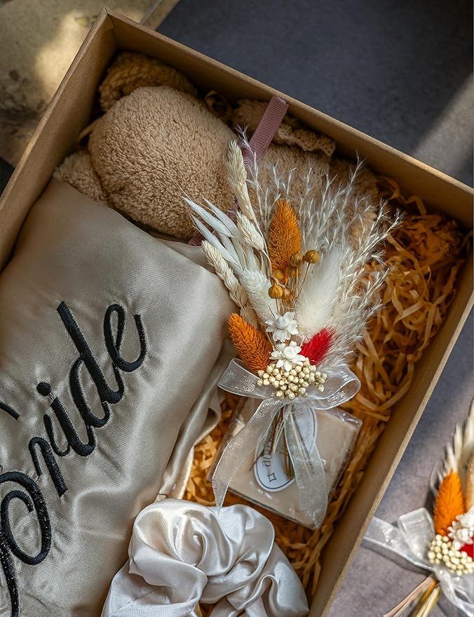 xin's convey Mini Dried Flowert Set (Pack of 6), Orange Small Bouquet, Pampas Small Bouquet, Party Plate Decoration, Bridesmaid Flower Girl Proposal Box, Birthday Cake Decoration. (Terracotta)