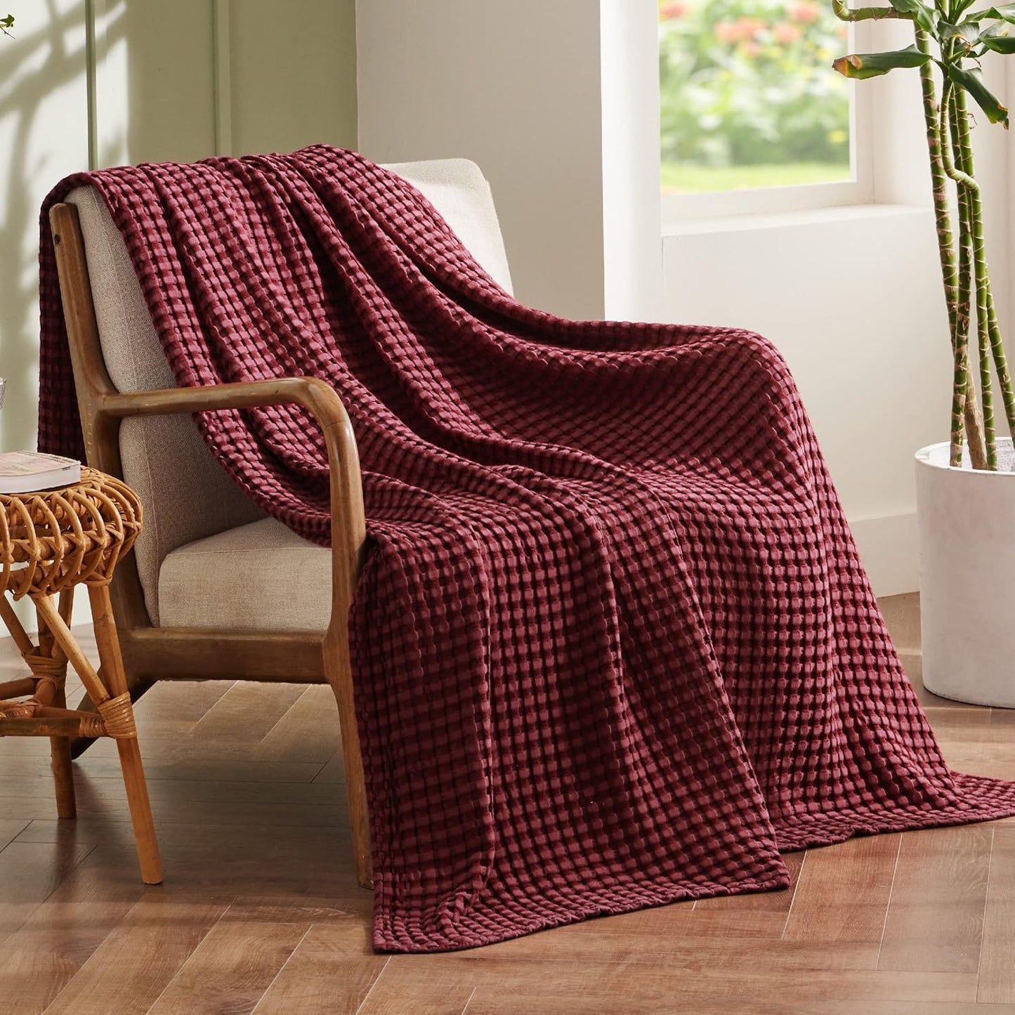 Bedsure Cooling Cotton Waffle Twin XL Blanket - Lightweight Breathable Blanket of Rayon Derived from Bamboo for Hot Sleepers, Luxury Throws for Bed, Couch and Sofa, Burgundy, 66x90 Inches
