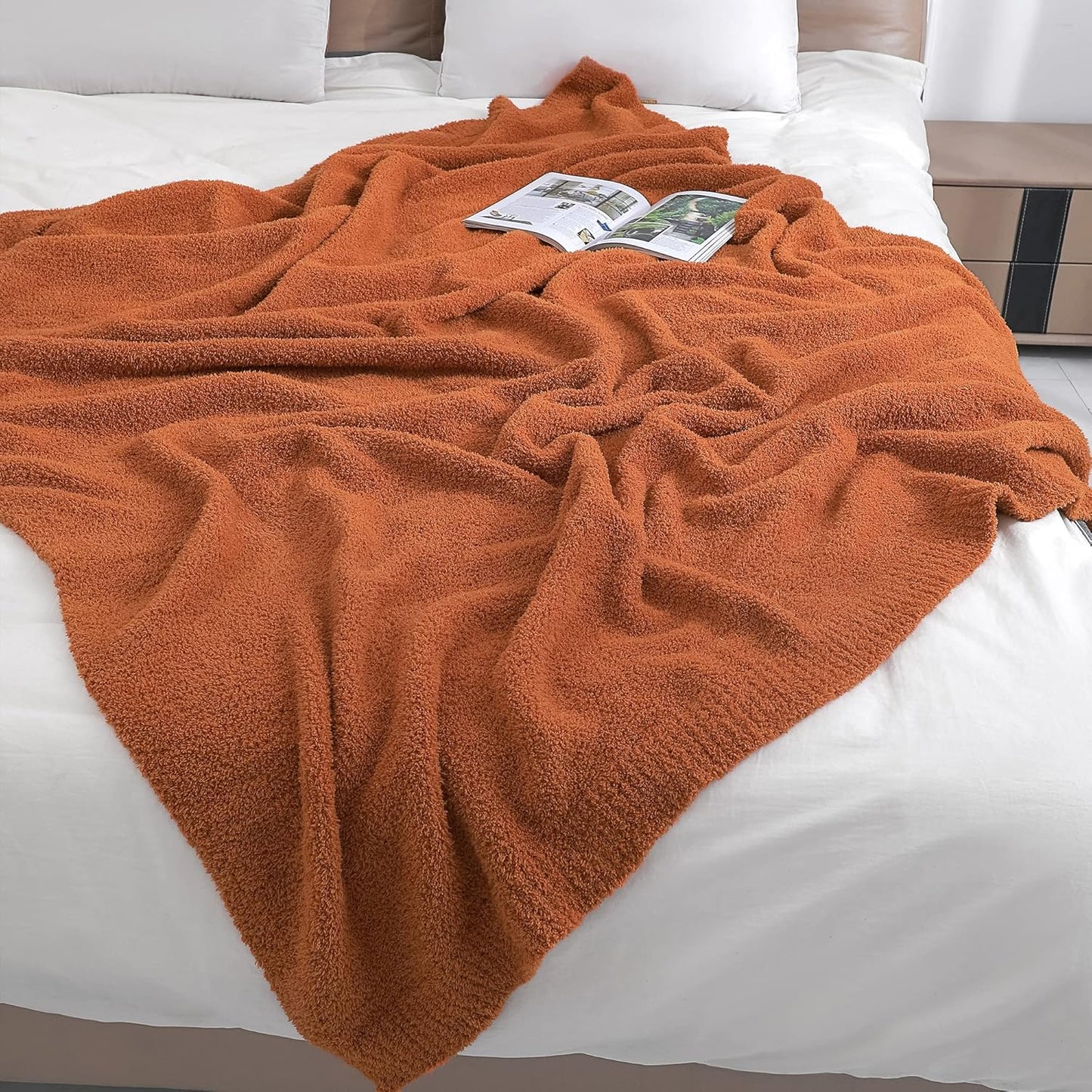 bearberry Super Soft Fall Throw Blanket Lightweight Cozy Warm Throw Blankets for Couch Bed Sofa All Season (Caramel, 50”x60”)