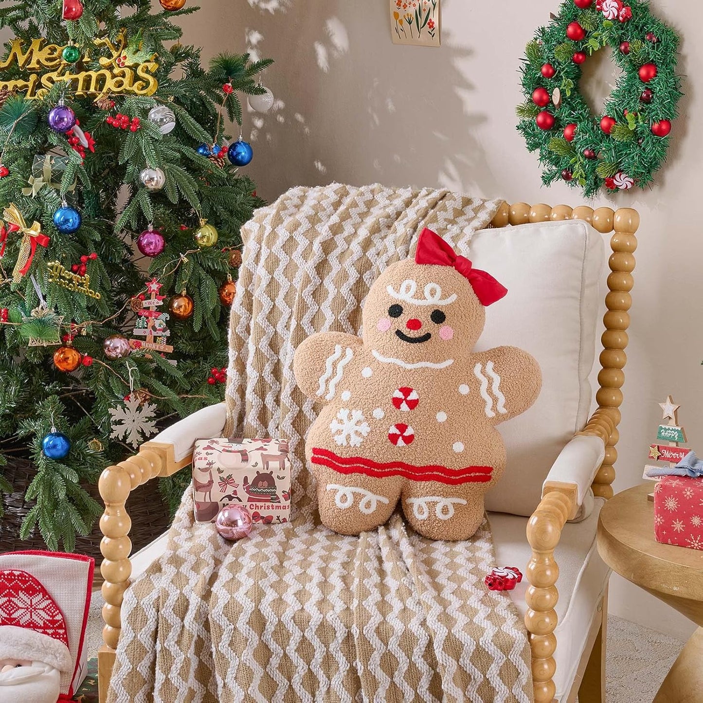 Lanpn Christmas Gingerbread Girl Pillow, Christmas Decoration Winter Throw Pillows Soft Fleece Sherpa Cute 3D Shaped Ginger Bread Lady Throw Cushion for Sofa Bedroom Xmas Decor (16.3x18.5 inch)