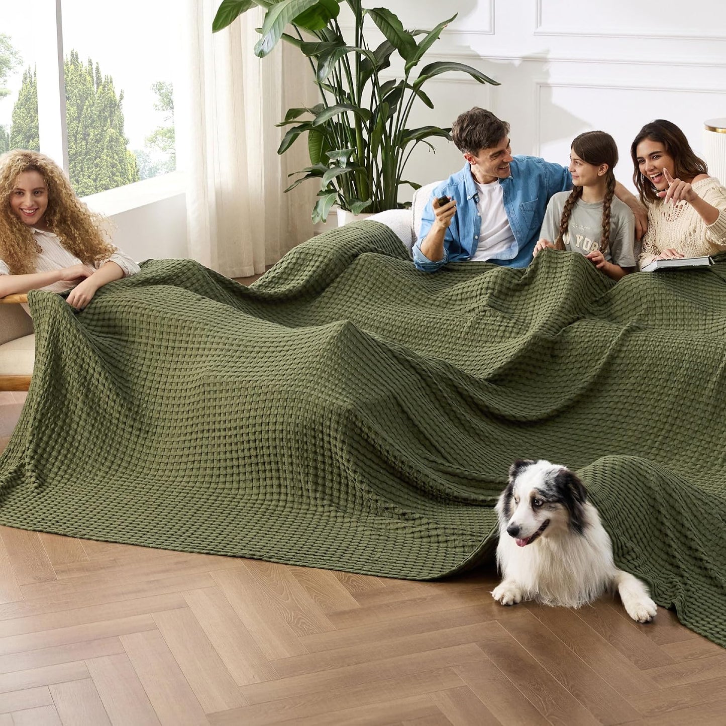 Bedsure Cooling Cotton Waffle Oversized King Blanket - Lightweight Breathable Rayon Derived from Bamboo for Hot Sleepers, Luxury Throws for Bed and Sofa, Green, 120x96 Inches