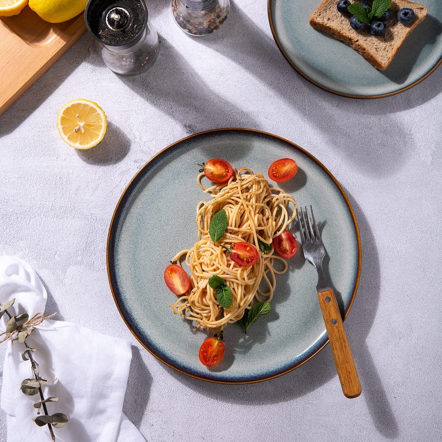 LERATIO Ceramic Dinner Plates Set of 6, 10.5 Inch Reactive Glaze Porcelain Plates, Modern Shape Dinnerware Dishes Set for Kitchen,Microwave&Dishwasher&Oven Safe, Scratch Resistant-Gray Blue