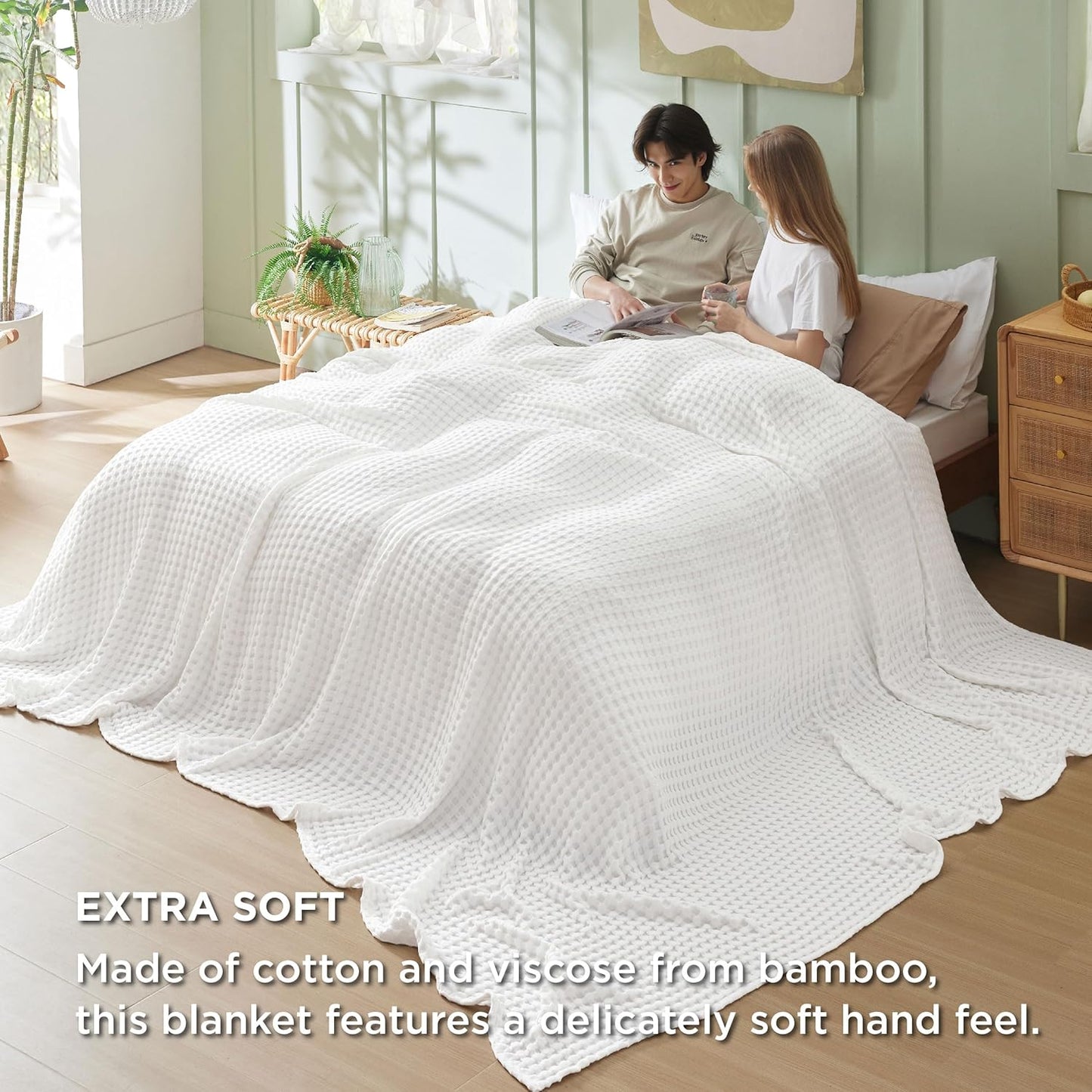 Bedsure Cooling Cotton Waffle Oversized King Blanket - Lightweight Breathable Blankets Rayon Derived from Bamboo for Hot Sleepers, Luxury Throws for Bed and Sofa, White, 120x96 Inches