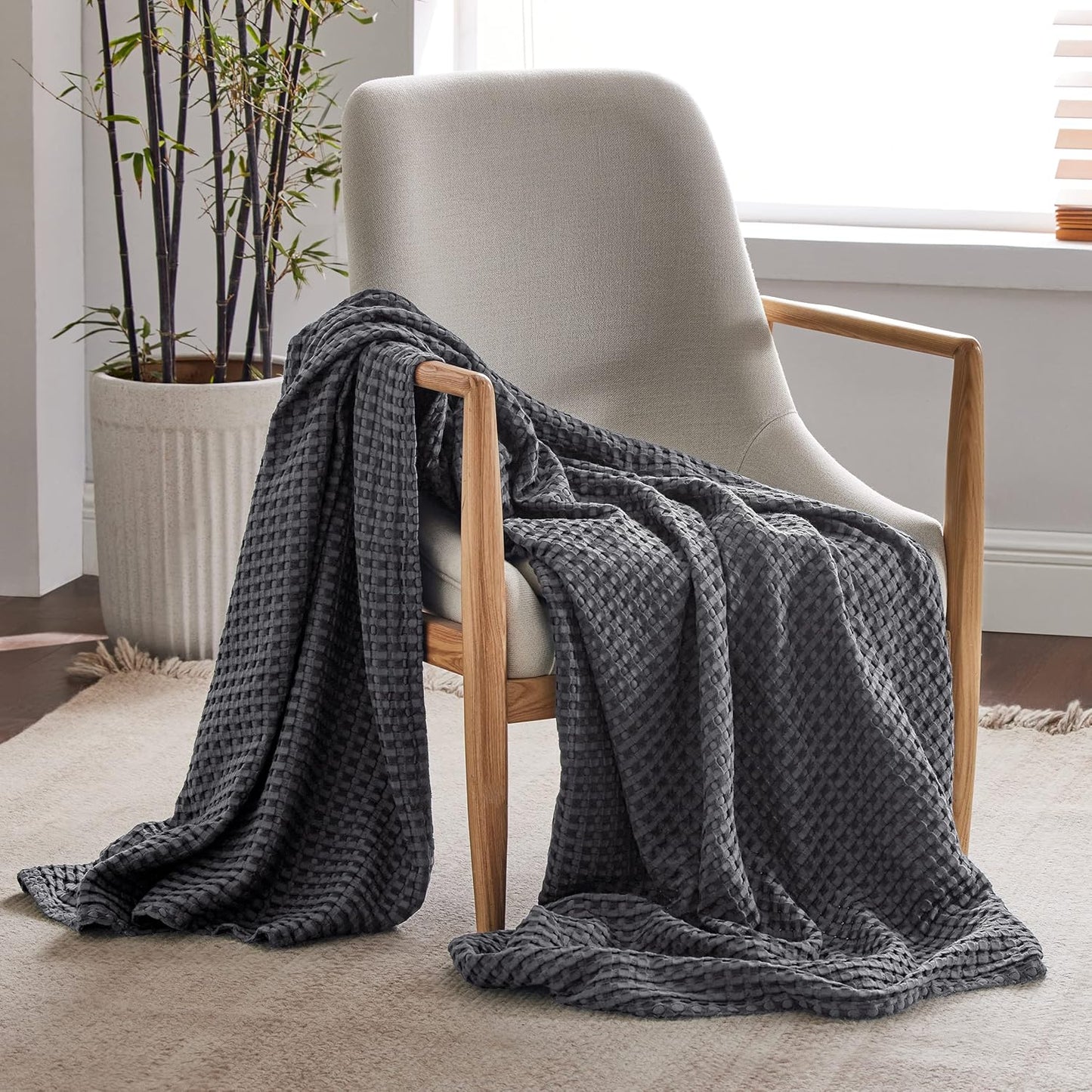 Bedsure Cooling Cotton Waffle Twin XL Blanket - Lightweight Breathable Blanket of Rayon Derived from Bamboo for Hot Sleepers, Luxury Throws for Bed, Couch and Sofa, Dark Grey, 66x90 Inches