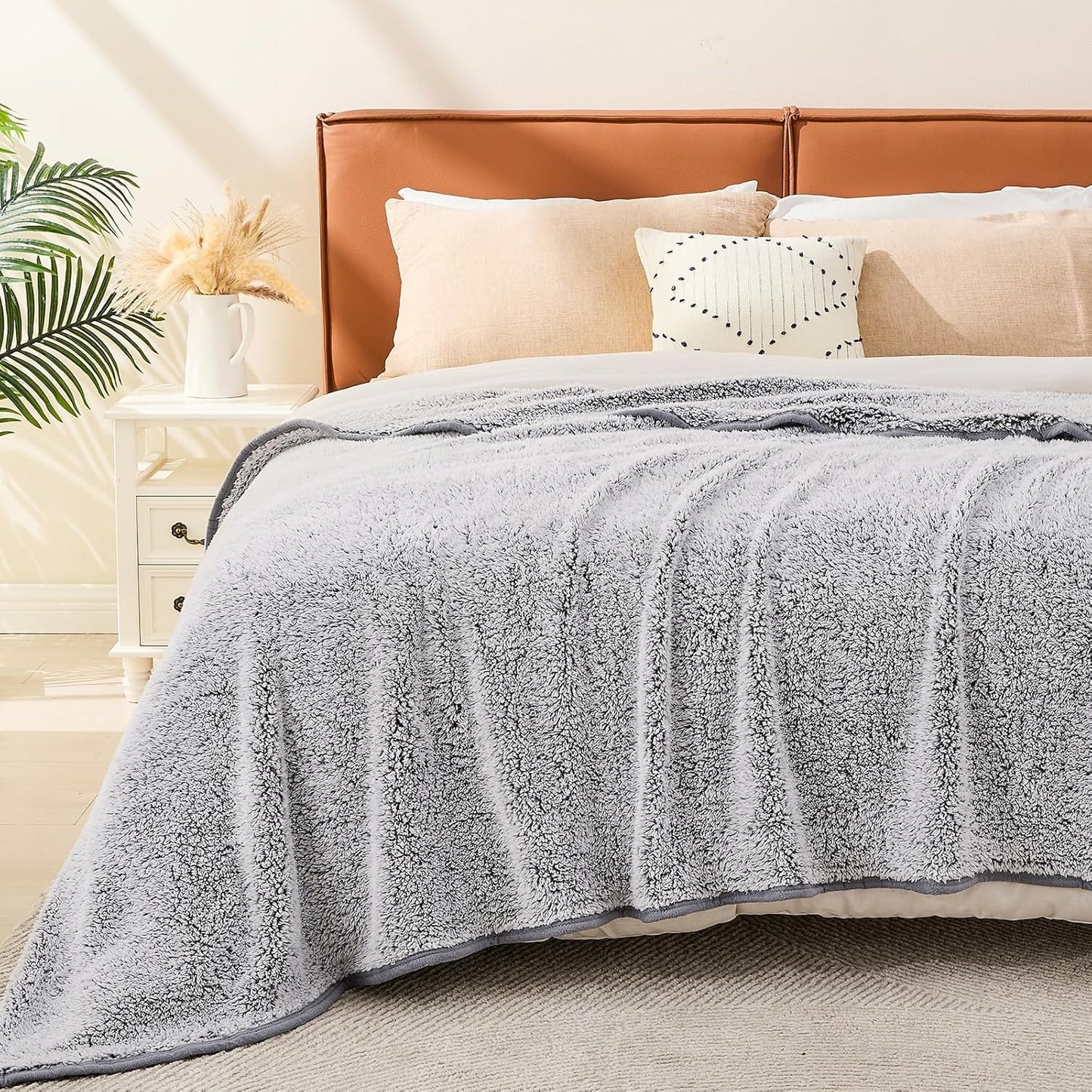 EMME Soft Sherpa Fleece Blanket Reversible Plush Fluffy Large Blanket, Light Weight Warm Decorative Boho Blanket Cover for Sofa, Couch, Bedroom,Travel(Plush Grey,50"x60")