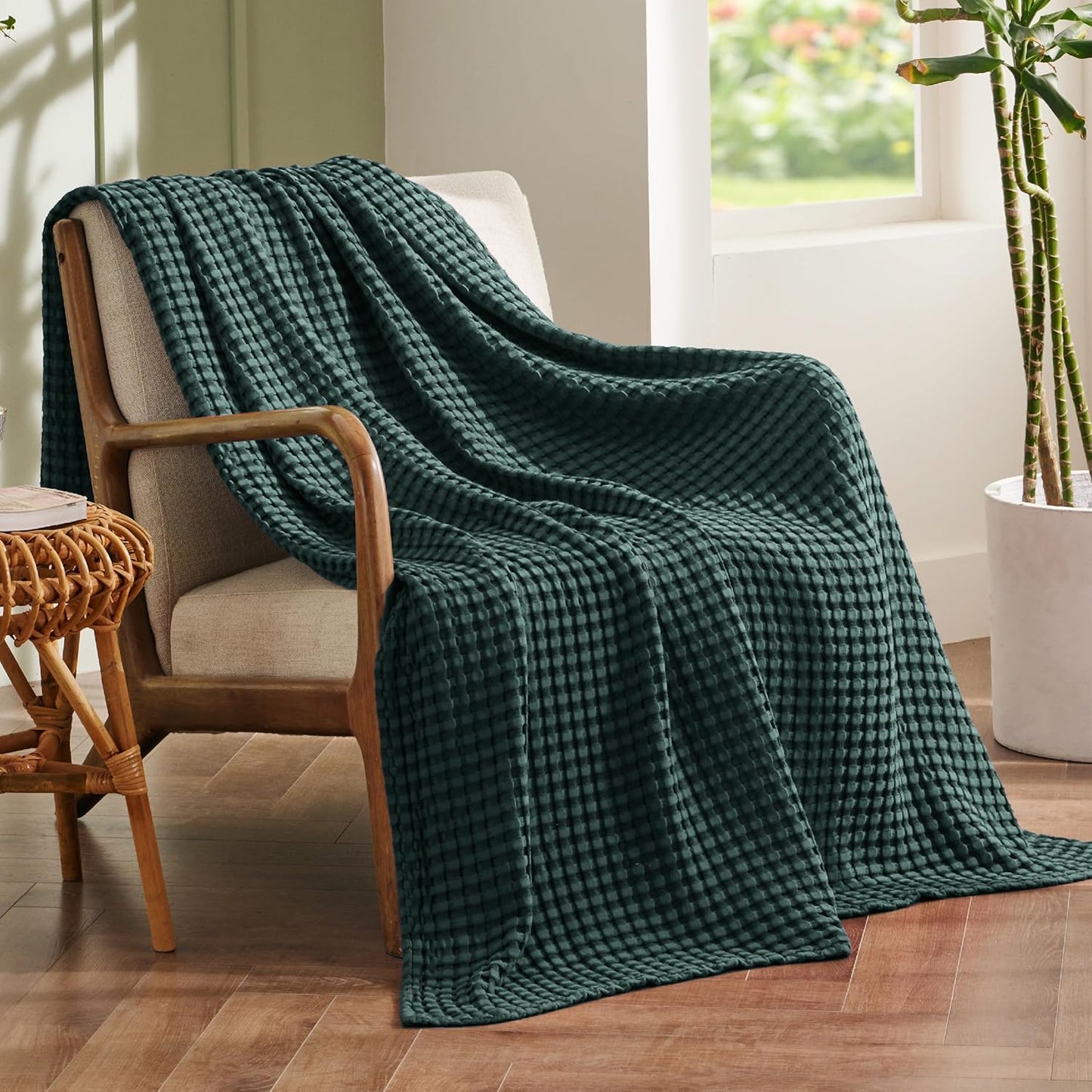 Bedsure Cooling Cotton Waffle Weave Throw Blanket - Lightweight Breathable Blanket of Rayon Derived from Bamboo for Hot Sleepers, Luxury Throws for Bed, Couch and Sofa, Dark Green, 50x70 Inches