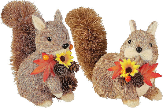 Lulu Home 2 Packs Squirrel Figurines, Handmade Straw-Woven Sitting Squirrel Tabletop Ornaments with Maple Leaves Pine Cones for Thanksgiving Day Fall Harvest Indoor Home Decor